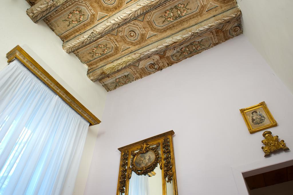 Appartamento Domus Decumana A Palazzo Petrucci