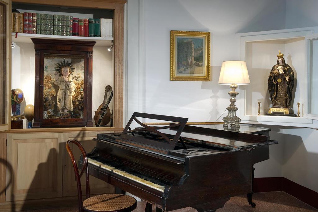Domus Decumana A Palazzo Petrucci Appartamento *
