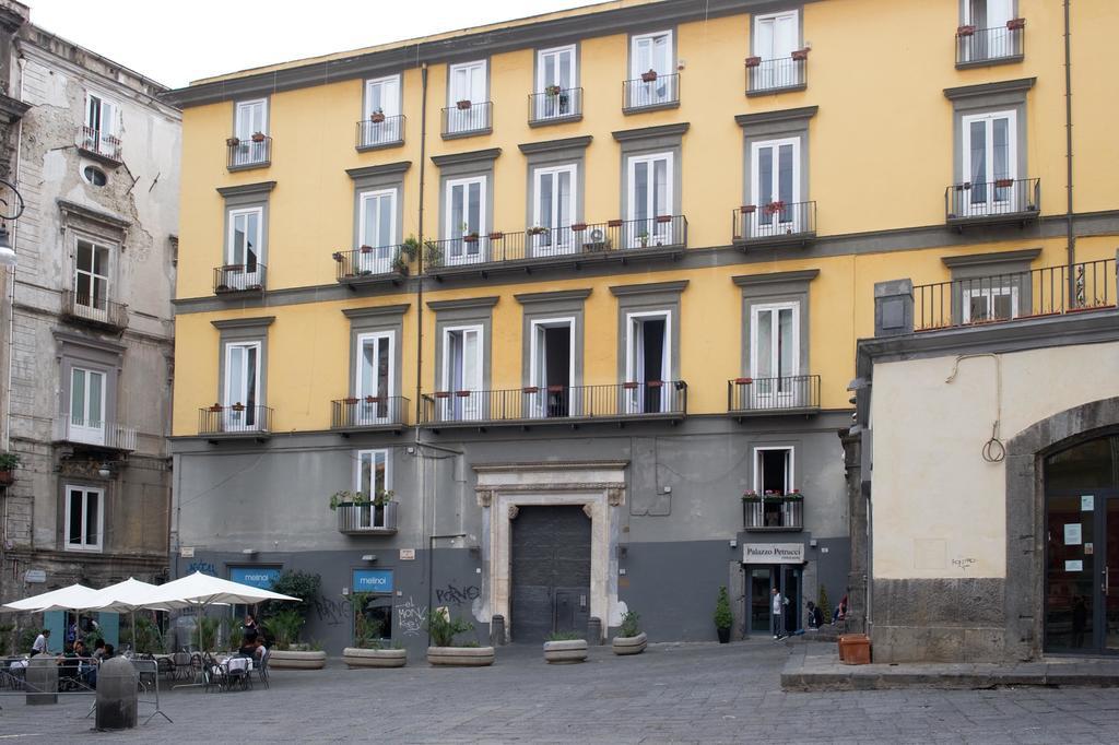 Domus Decumana A Palazzo Petrucci * Napoli