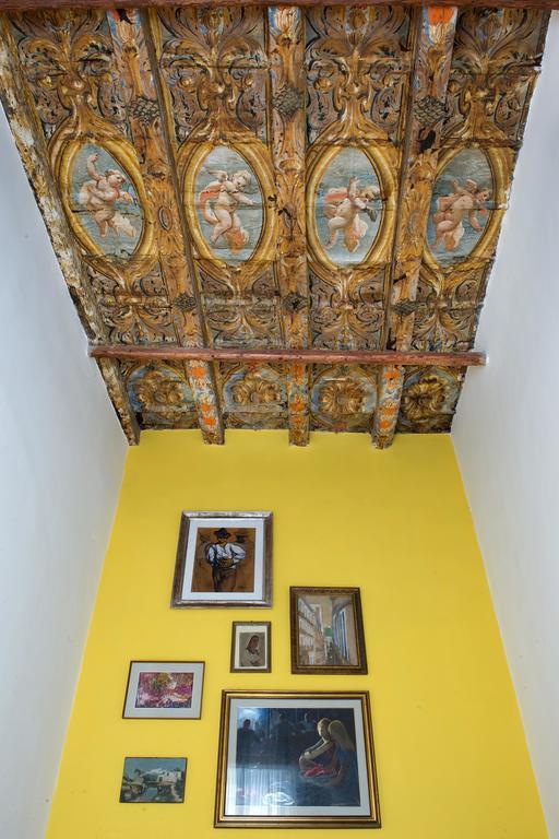 Domus Decumana A Palazzo Petrucci *